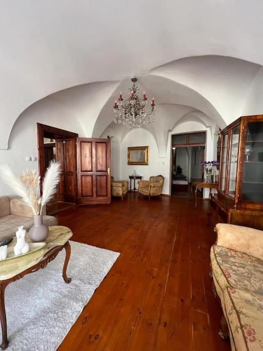 City Center Apartment Banska Bystrica Luaran gambar